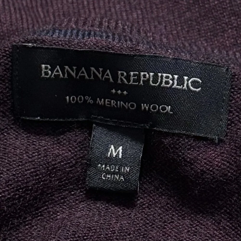 Banana Republic 100% Merino Wool V-Neck Pullover‎ in Wine Quiet Luxury Capsule M